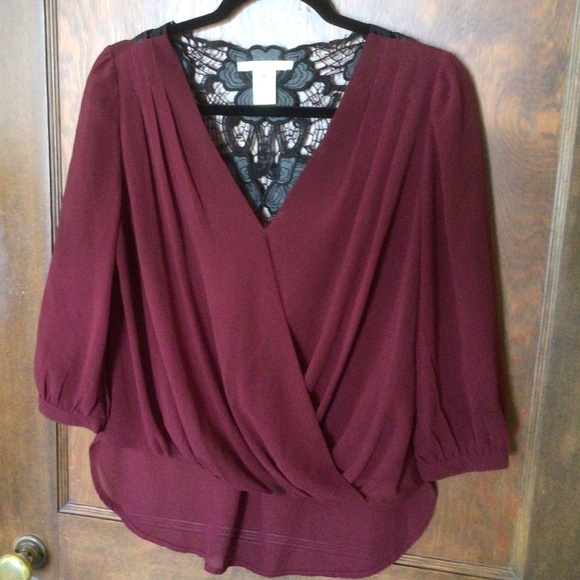 From Miami for Francesca’s Cross Front Lace Back Blouse in Burgundy sz small - Picture 5 of 8